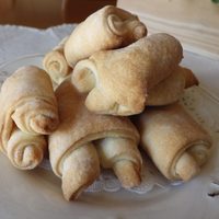 Cuernitos de manteca: la receta más fácil y económica para acompañar el mate de las tardes
