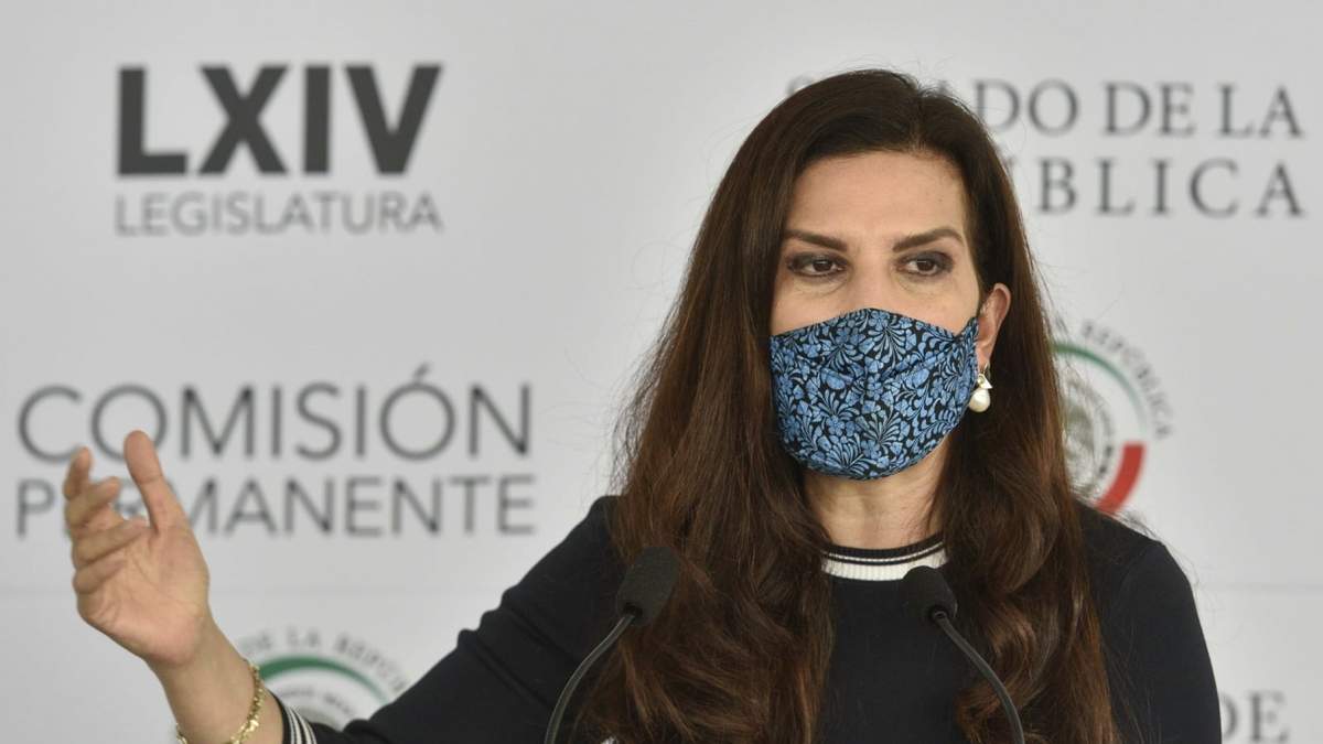 La senadora Kenia López Rabadán