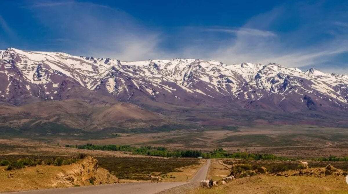 Karina Montecinos pidió por las obras en el Paraje Curaco. Fuente (Facebook)
