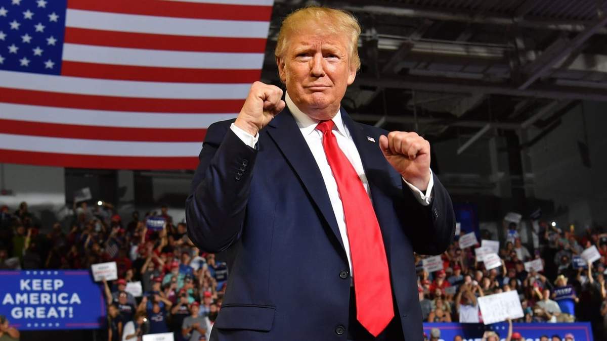 El presidente Donald Trump tras el ataque en Bagdad. Fuente: (Twitter)