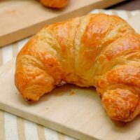 Medialunas iguales a las de la panadería: poné la pava y delirá con esta receta que es un 10