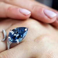 Diamante "Mellon Blue" se vende por 26.6 millones dólares durante subasta en Suiza