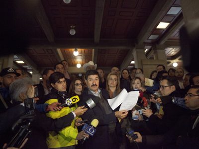 Corral revienta contra medios de Chihuahua y los tilda de "resistencia duartista"