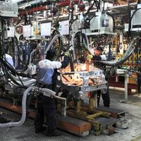 Efectos de la cuarentena: la industria y la construcción registraron en abril una caída histórica