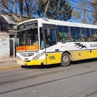 Se modifican los recorridos de colectivos por cortes en ruta y en Avenida Argentina