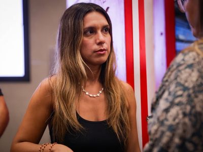 El ex novio de Agostina Páez la denunció por no devolverle el auto