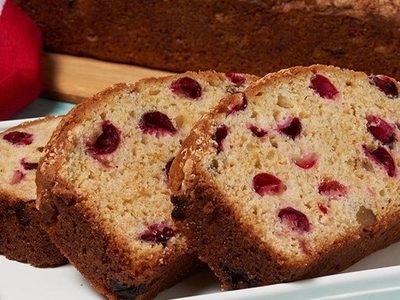 Pan casero con arándanos: bien crujiente por fuera y esponjoso por dentro para disfrutar en la merienda