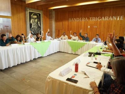 Cabildo de Iguala prohíbe difundir sesiones e informar sobre presupuesto y asuntos de seguridad