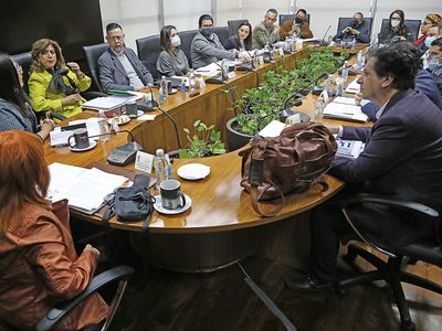 La CNDH traiciona a la gente, acusan consejeros