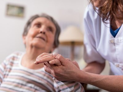 Médicos de PAMI en alerta: el nuevo modelo de pago podría afectar la calidad de atención