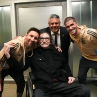 Fotos y videos: el encuentro entre Charly García y Messi