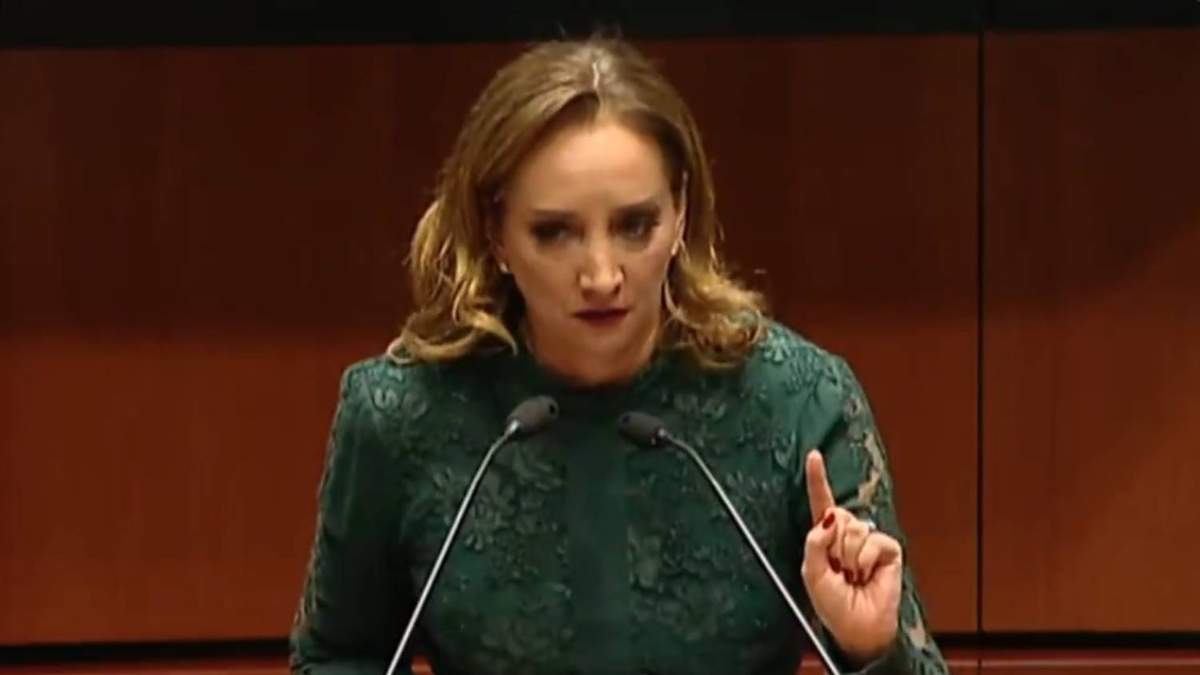 La priista Claudia Ruiz Massieu evocó a su padre al argumentar su voto en contra