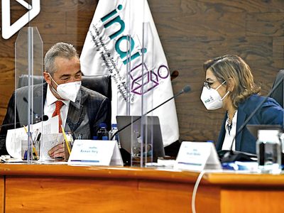 A medio sexenio hay crecimiento… de la opacidad