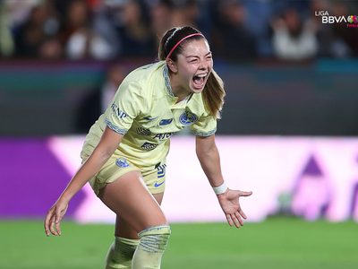América remota y vence 2-1 a Pachuca en la final de ida