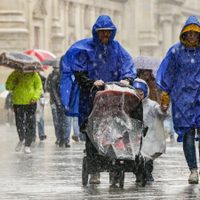 Rige el alerta naranja del SMN en dos provincias por fuertes tormentas