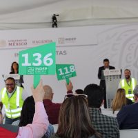 Gobierno recauda 17 mdp durante el primer día de la "madre de todas las subastas"