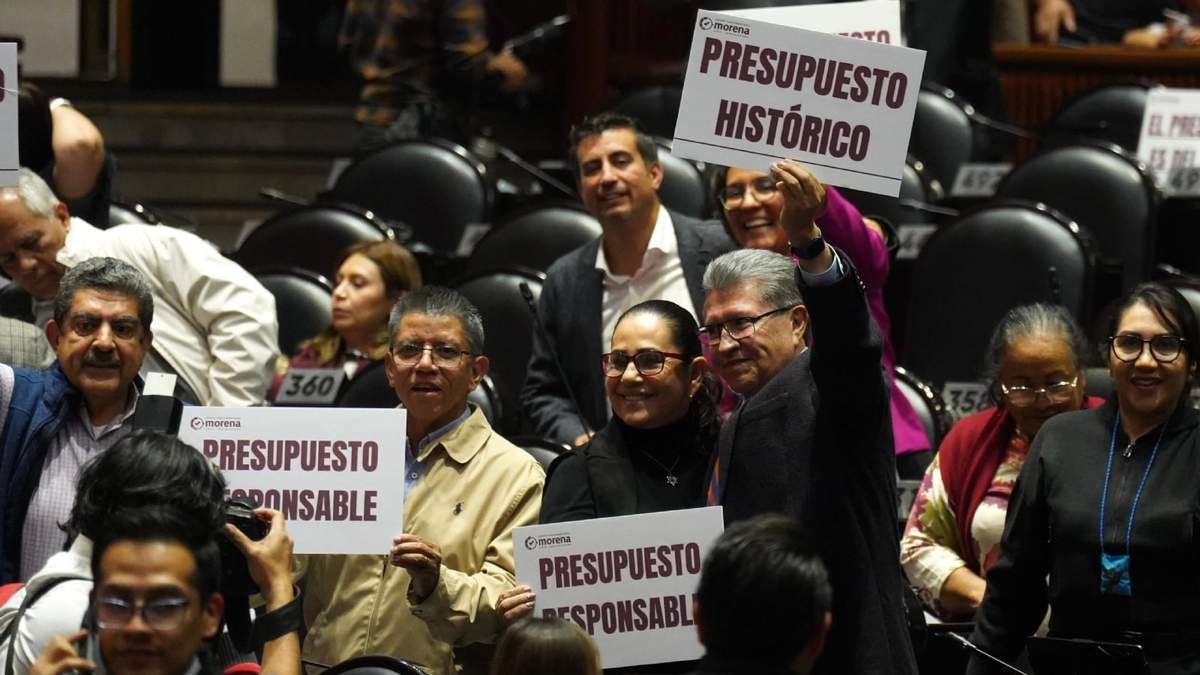 Ricardo Monreal celebra la aprobación del presupuesto en la Cámara de Diputados