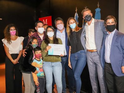 Entregaron créditos para viviendas y terrenos con servicios en Neuquén
