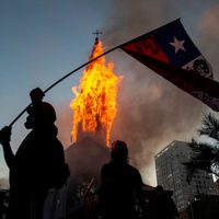 Chile: casi 600 detenidos después de las manifestaciones a un año del estallido social