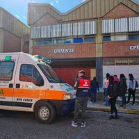 El CPEM 23 se llenó de humo por un principio de incendio en un aula