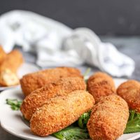 Aprovechá el pollo que te sobró y prepará estas deliciosas croquetas en pocos pasos y rápido