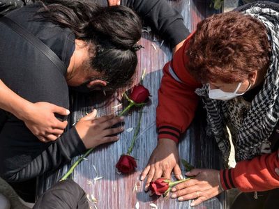La pandemia supera los 100 millones de contagios y 2 millones de muertos