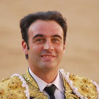 De vuelta al ruedo: Enrique Ponce hizo oídos sordos a las críticas y continuó con su vida