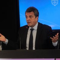 Por sobrefacturación y lavado de activos: Sergio Massa denunció a dos empresas
