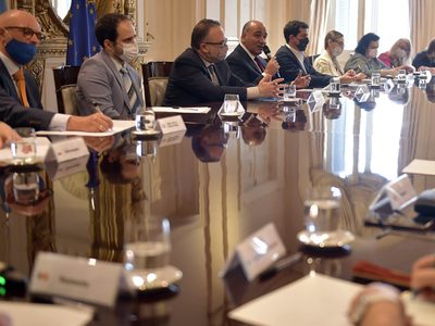 Juan Manzur se reunió con embajadores de la Unión Europea para recibir apoyo en el acuerdo del FMI