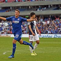 El drama del delantero mexicano: sin oportunidad de gol en su propia liga