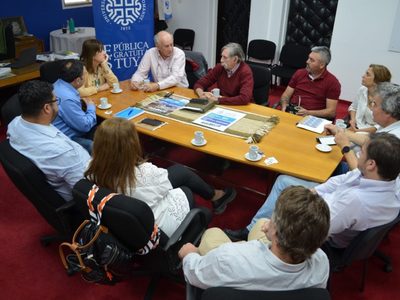 Oscar Parrilli y la rectora de la Universidad del Comahue acentuaron el rol de la Educación Pública