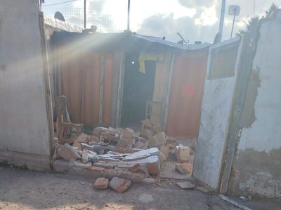 Una niña de tres murió luego de que un motociclista chocara con una pared