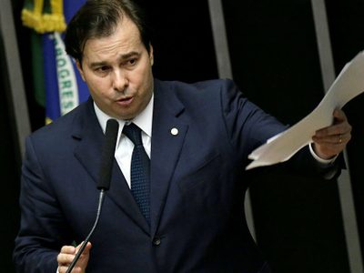 “Jugar con la muerte es perverso”: las duras palabras de Rodrigo Maia
