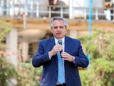 Alberto Fernández celebró la modernización de una turbina en la central hidroeléctrica de Yacyretá
