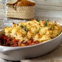Estas lentejas gratinadas no fallan: receta rica, barata y con el toque justo de horno