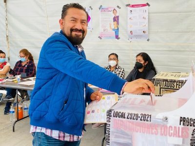 Destituyen a secretario de Cultura de Hidalgo por armar fiesta en sus oficinas