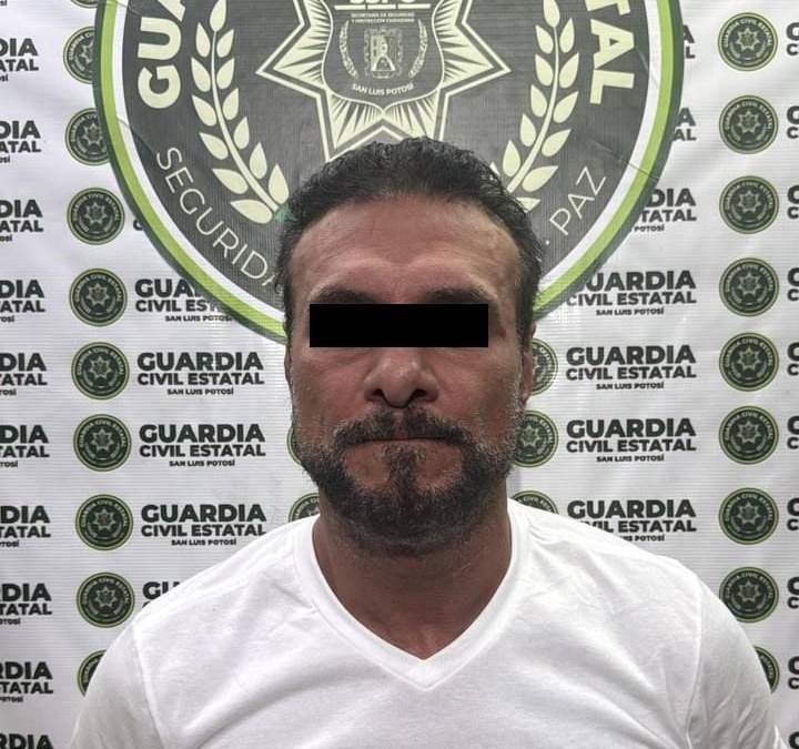 Detienen a exluchador Alberto "N" por violencia doméstica
