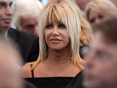 Suzanne Somers, actriz de la serie "Tres son multitud", murió un día antes de cumplir 77 años