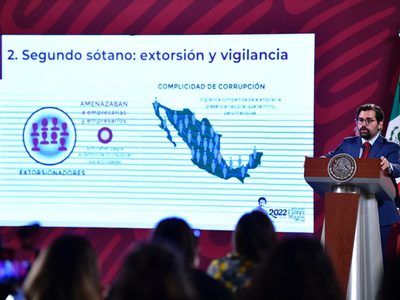 Desmantelan red de corrupción en Cofepris y remueven a 32 funcionarios