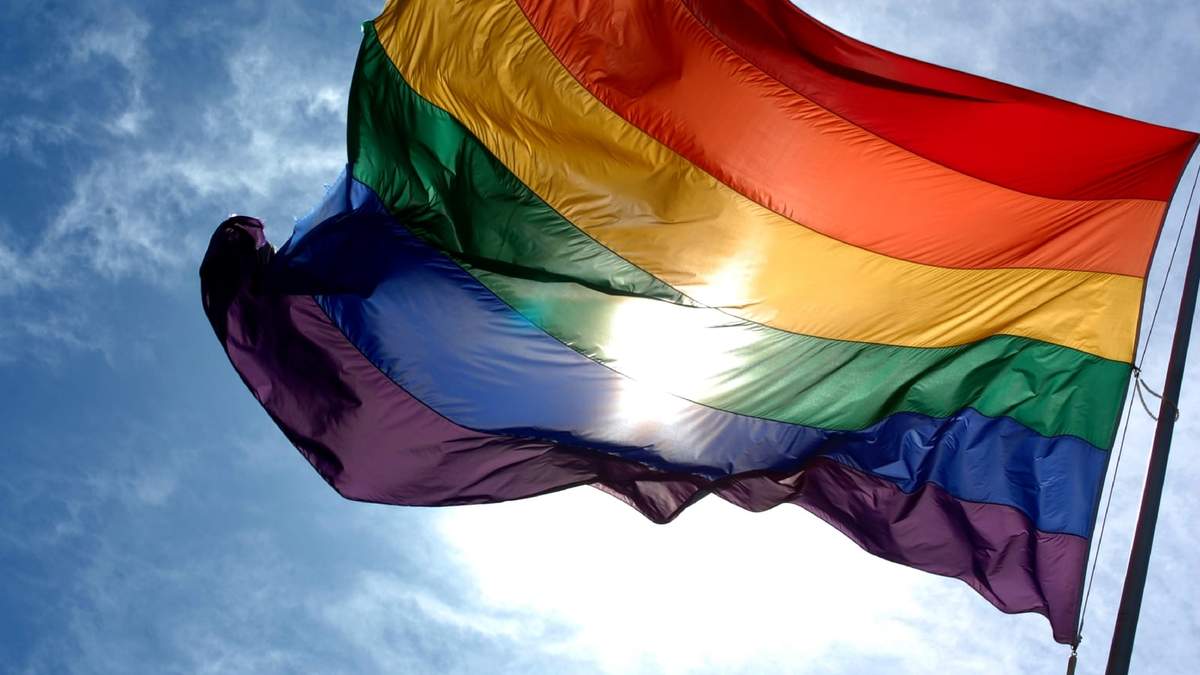 El 28 de junio es el Día del Orgullo LGBTI+. Fuente: (Wikipedia)