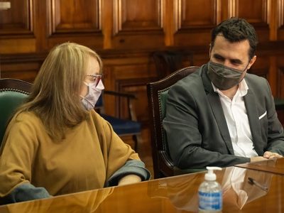 Por la ley de hidrocarburos, Alicia Kirchner viajó a Buenos Aires, pero sin funcionarios
