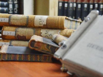 Neuquén anunció la creación de la primera Biblioteca Pública Provincial