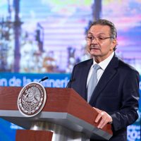 La refinería Deer Park tiene una deuda de 980 mdd, admite director de Pemex
