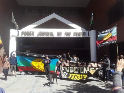 La Comunidad Mapuche de El Bolsón repudió los actos de vandalismo en la Oficina de Turismo