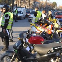 Regresó un serio problema a Neuquén Capital: las picadas de autos y motos