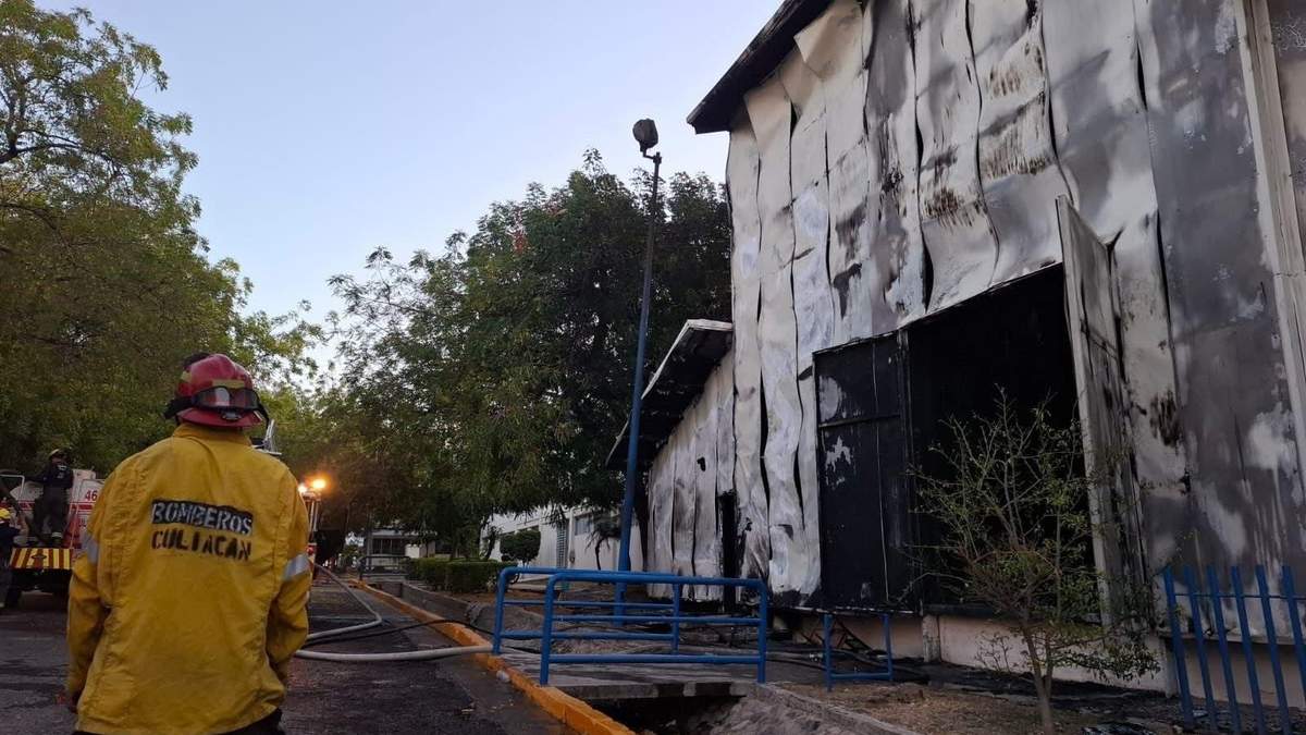 Teatro de la UAS tras el siniestro