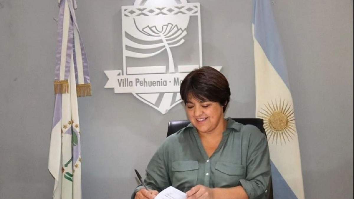 Carmen Cordero, intendenta de Villa Pehuenia Moquehue. Fuentre: (Facebook)