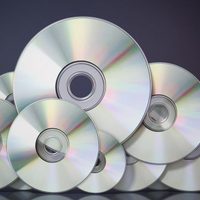 Desempolvá los CDs viejos que tenés en casa: creá este increíble canasto para guardar toallas y sábanas