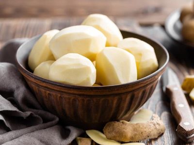 Evitá comer papas cuando están así: las 2 sustancias tóxicas que contienen estos alimentos y lo que tenés que saber