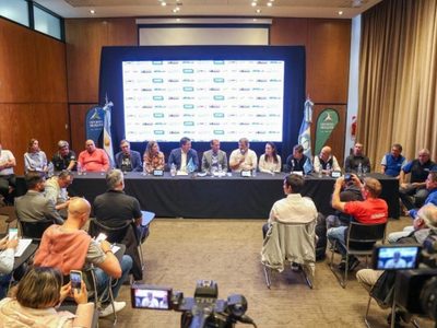 Se presentó en Centenario la Semana de la Velocidad